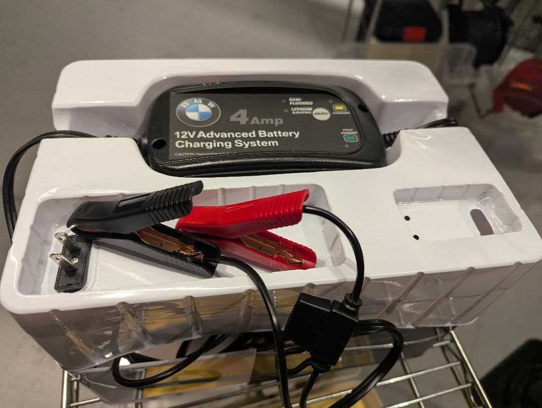 《絶版》米国 純正(日本未発売)4Amp 充電器