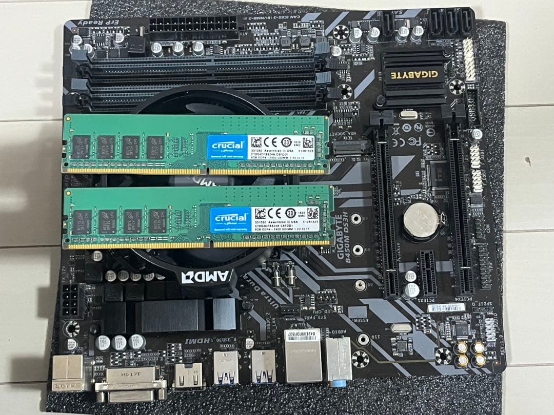 2/10までAMD Ryzen 5 2600+GIGABYTE B450Mセット