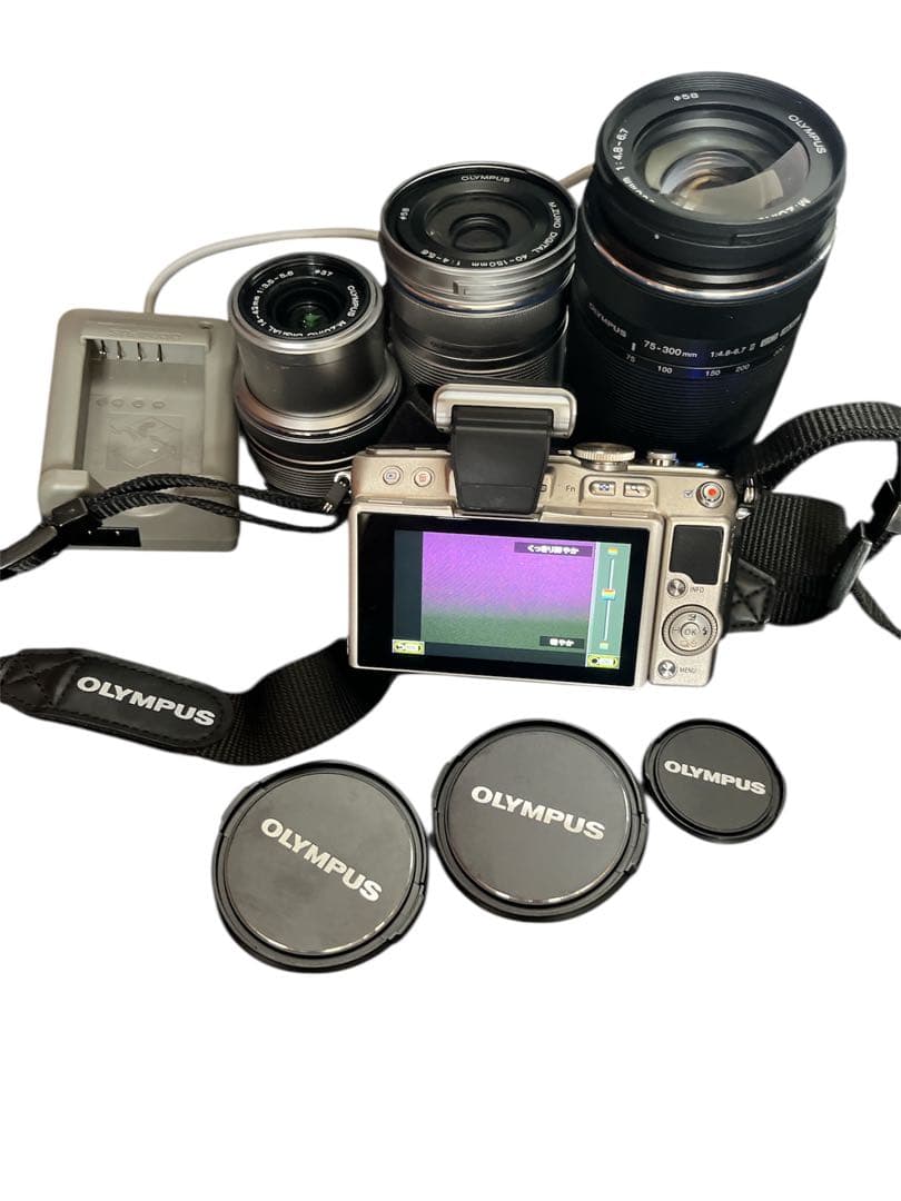 オリンパス E-PL5 ミラーレスー眼 レンズ　3個付き　送料込み