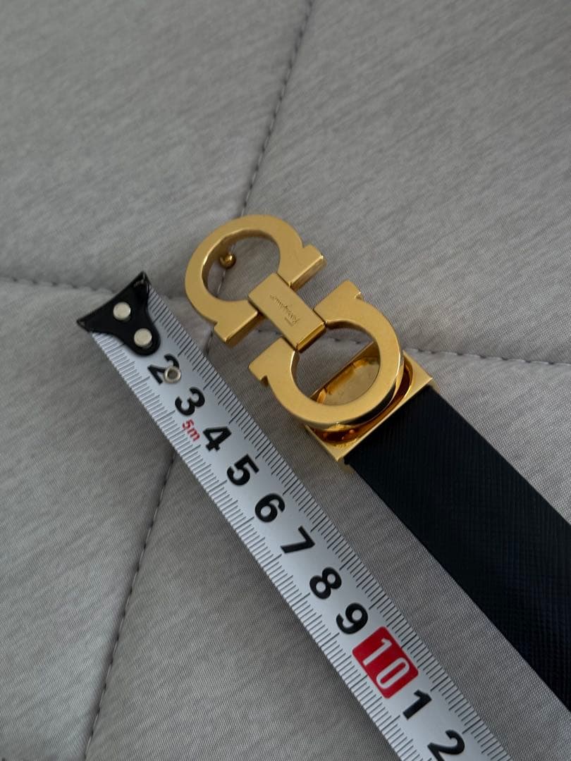 Salvatore Ferragamo フェラガモ　ブラック　ピンク　ベルト