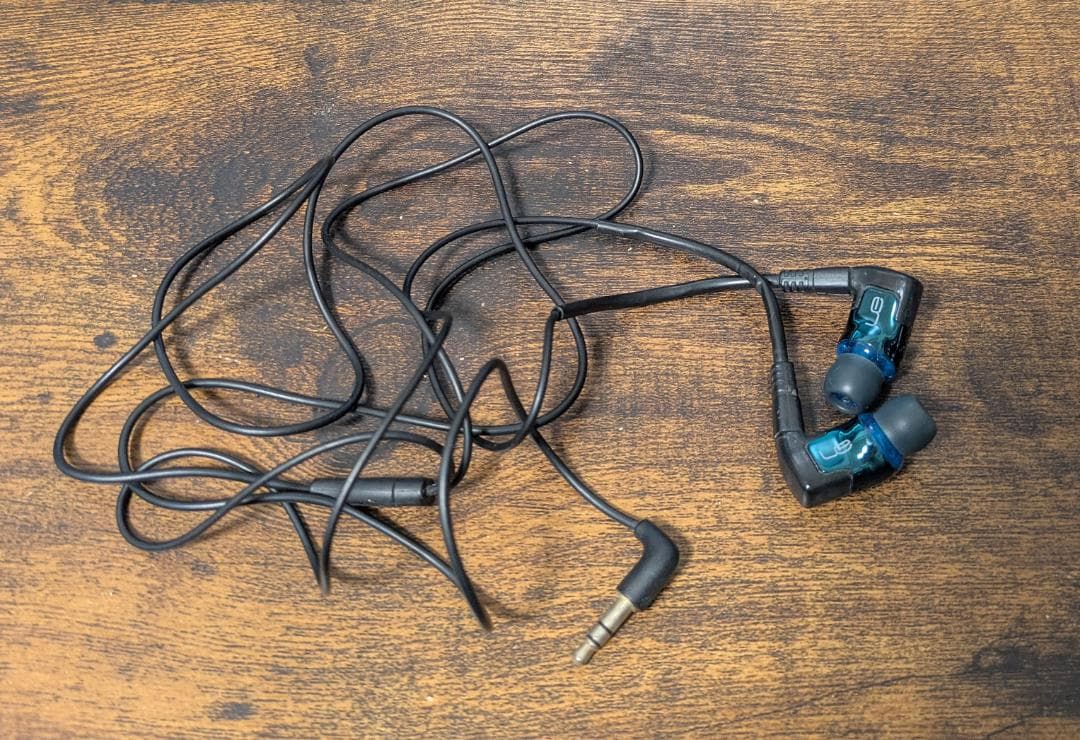 Ultimate Ears TripleFi 10 Pro 中古品