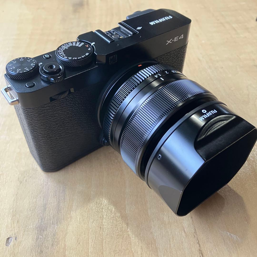 今週末まで FUJIFILM X-E4 ブラック & XF35mm F1.4