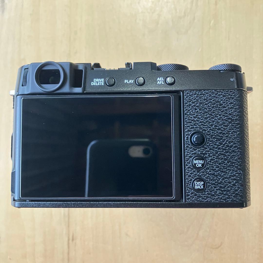 今週末まで FUJIFILM X-E4 ブラック & XF35mm F1.4