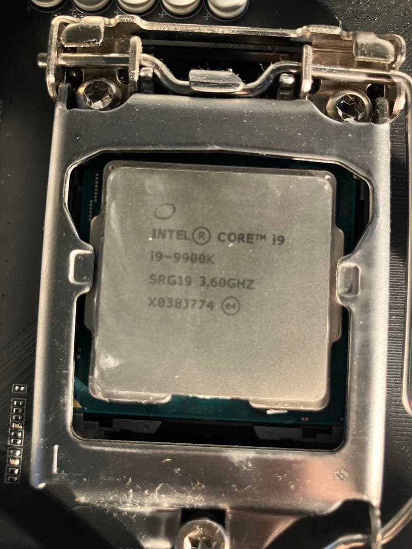 Core i9-9900K CPU ➕ Z390 AORUS ELITE