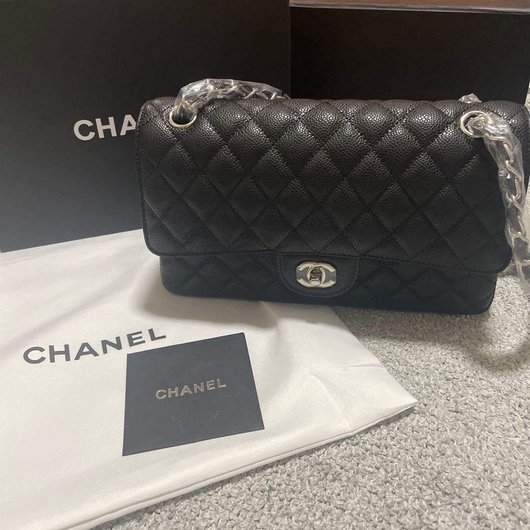 即日発送ノベルティ　CHANEL チェーン　フラップバッグ　キャビアスキン