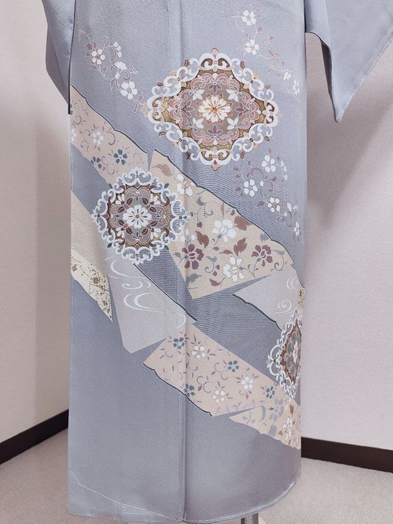 ❰6378❱ フルセット　色留袖 華文 金駒刺繍 一つ紋　袋帯　帯締　正絹　着物