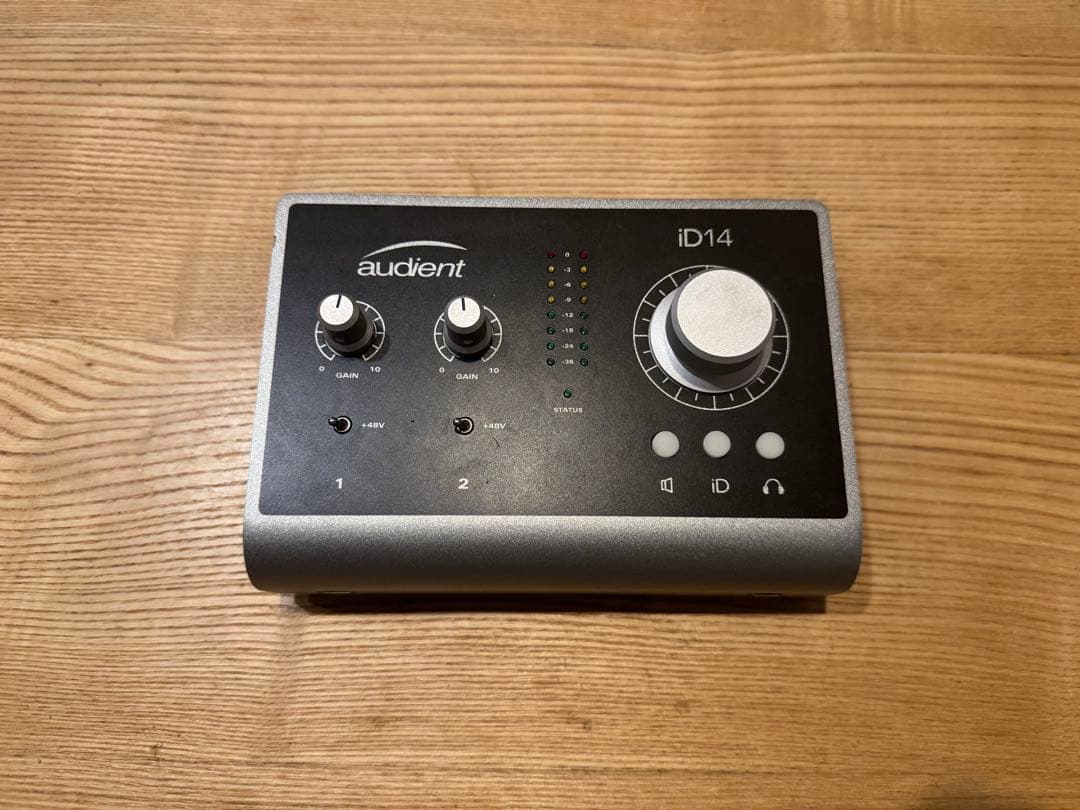 Audient ID14 オーディオインターフェース