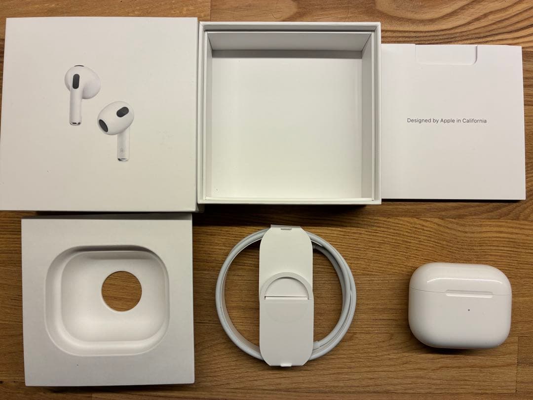 Apple AirPods3 本体　両耳　充電ケース付き