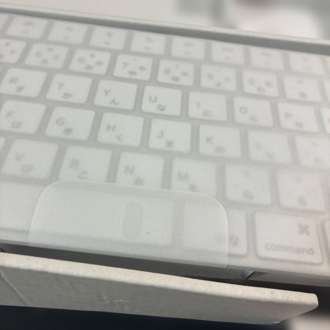 最新iMac付属の未使用magicキーボードとmagicマウス