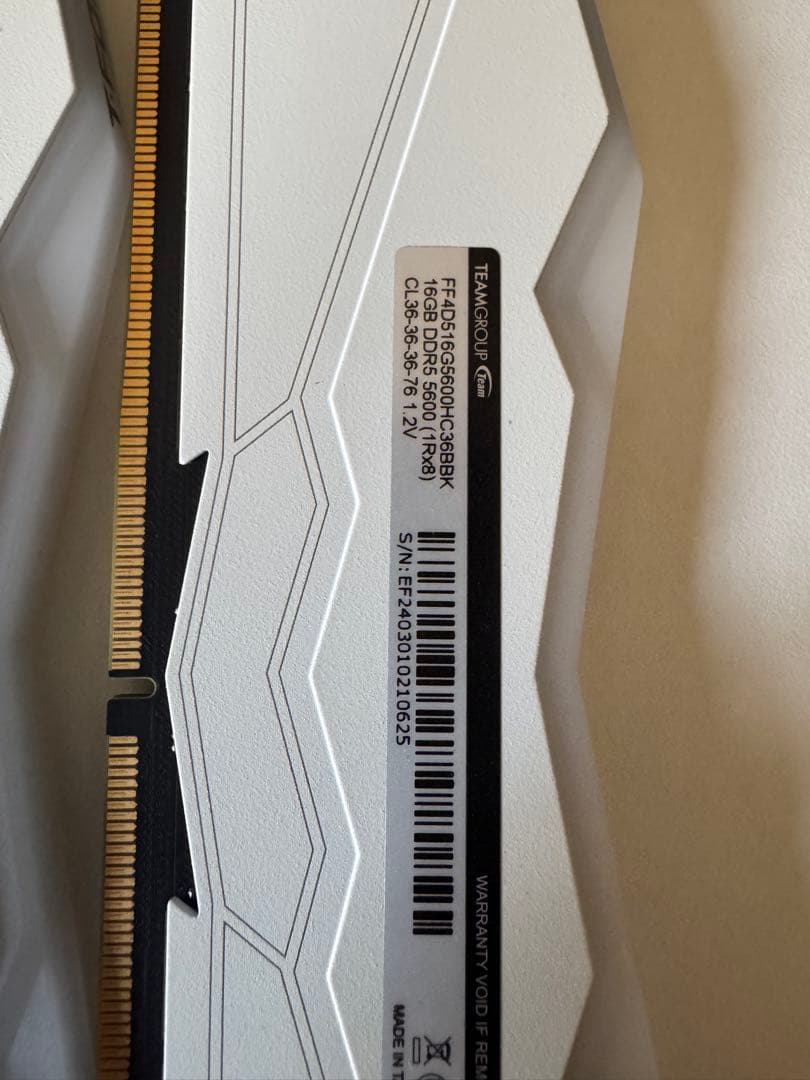 メモリー T-FORCE DELTA DDR5 32GB