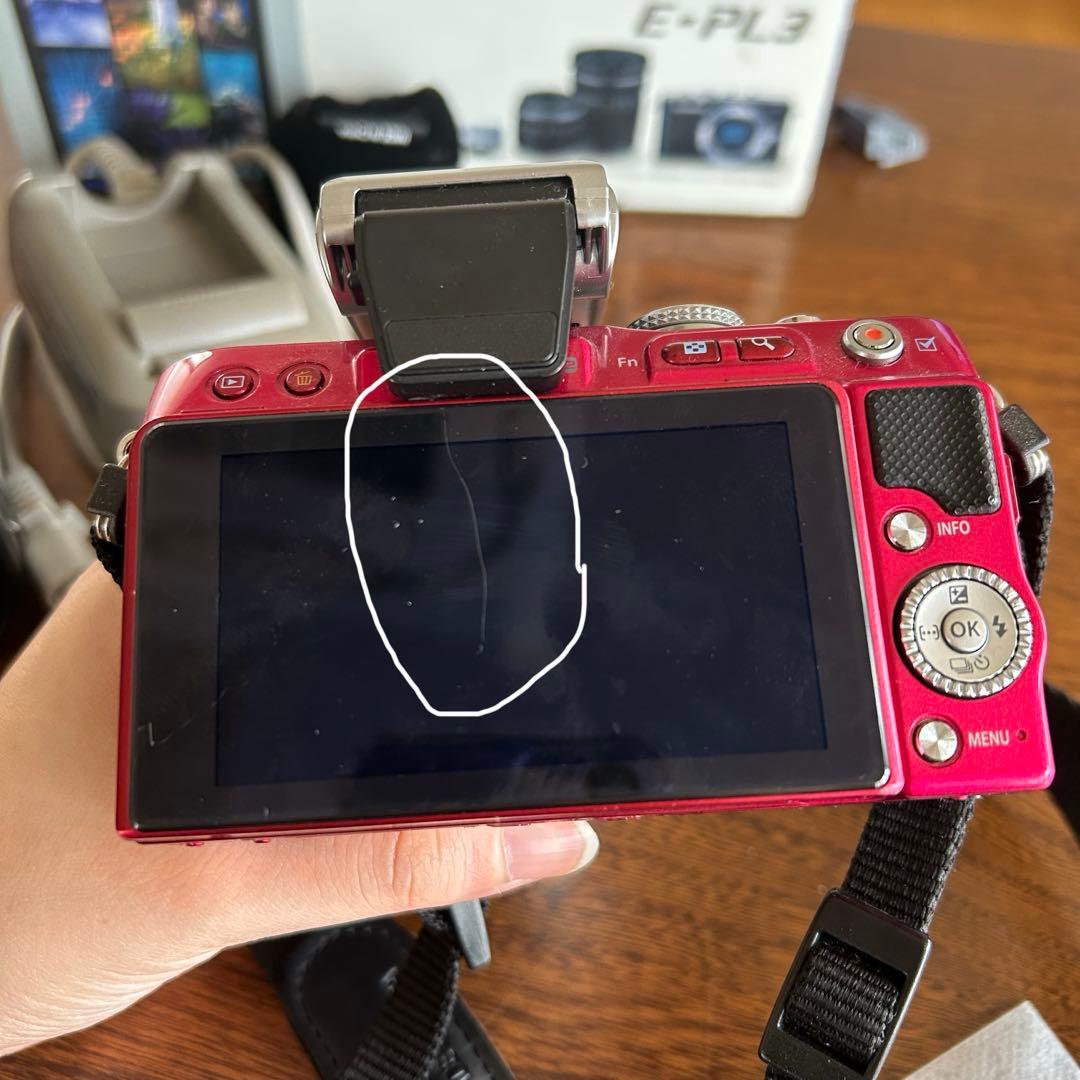 OLYMPUS PEN Lite E-PL3 レッド