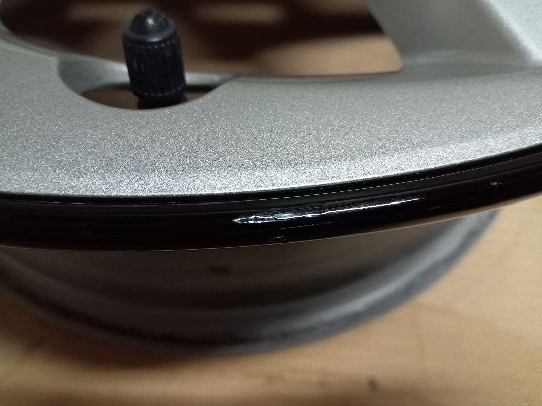 ５０系プリウス純正ホイール