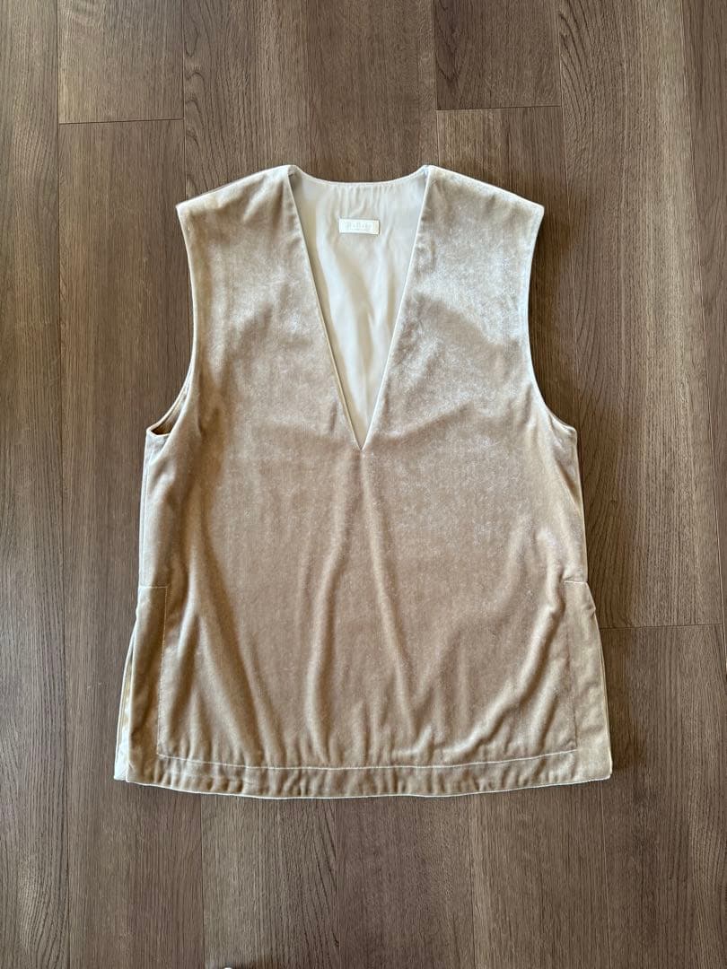 ぷぷり様　【未使用】Ballsey マットベロア Vネックベスト ライトベージュ
