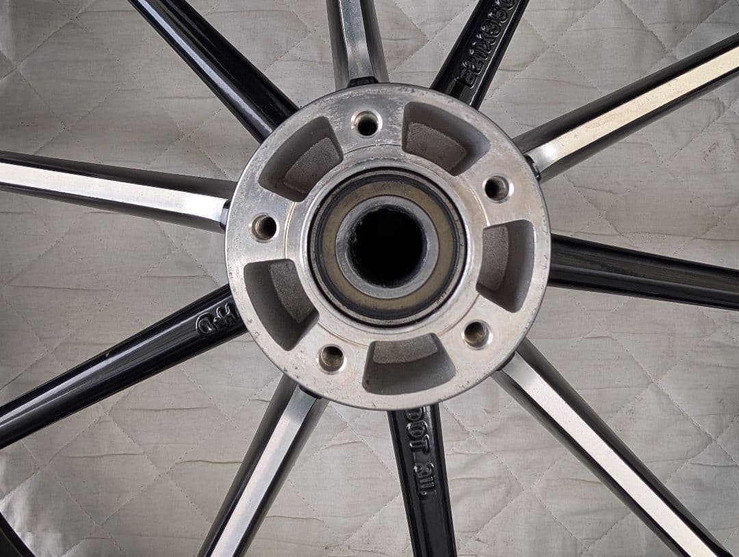 ハーレー　ブレイクアウト　FXSB　2016年式　純正アルミホイール前後セット