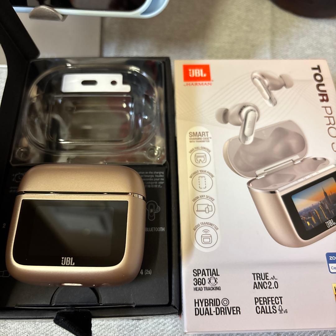 JBL Tour Pro3 ワイヤレスイヤホン ゴールド