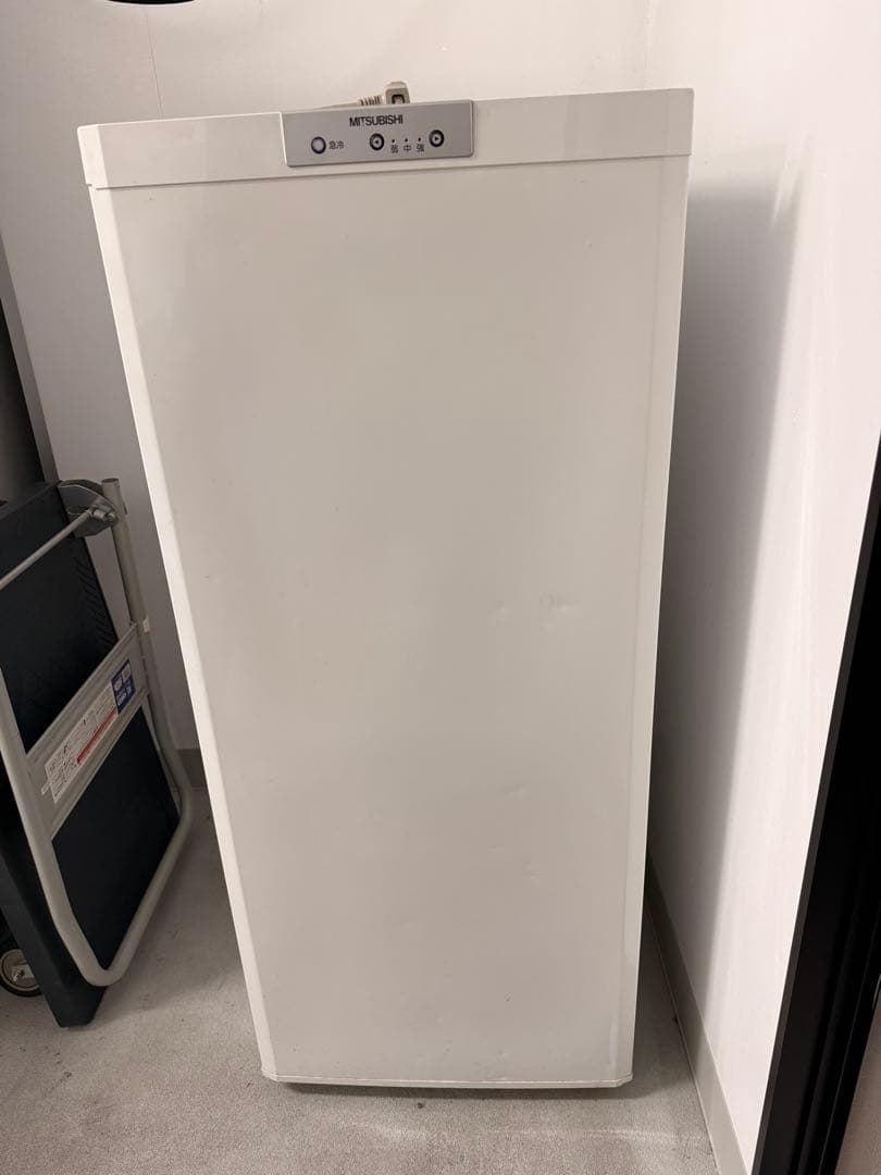 三菱 冷凍庫 MF-U12T-W 121L 2012年製 引き出し式 5段
