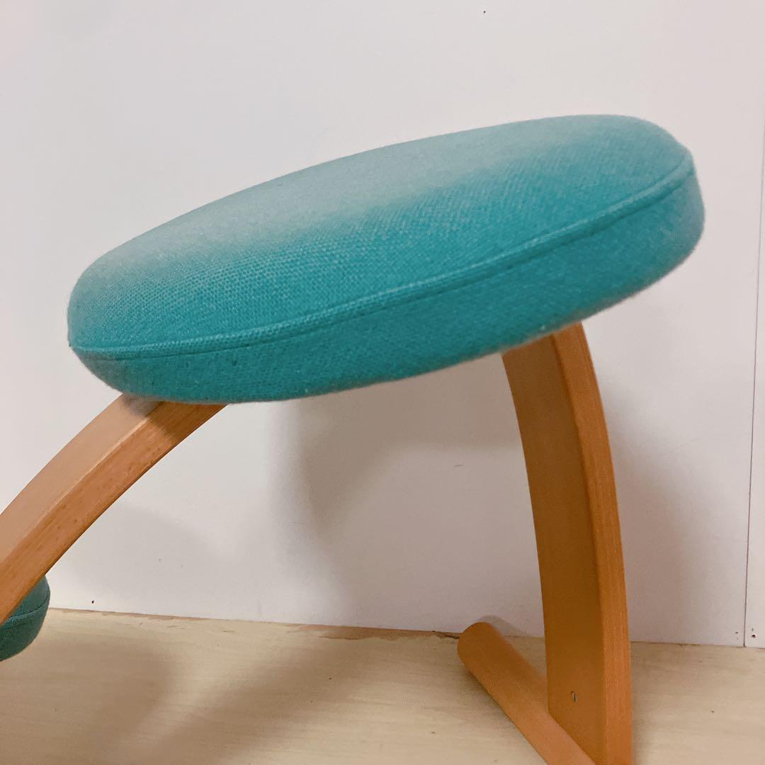 Rybo リボ　バランスチェアイージー　姿勢矯正　 デスクチェア　ライトグリーン