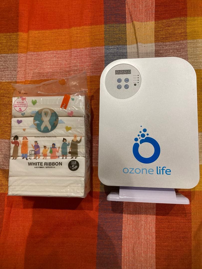 オゾンとマイナスイオンの発生器　ozo-884H