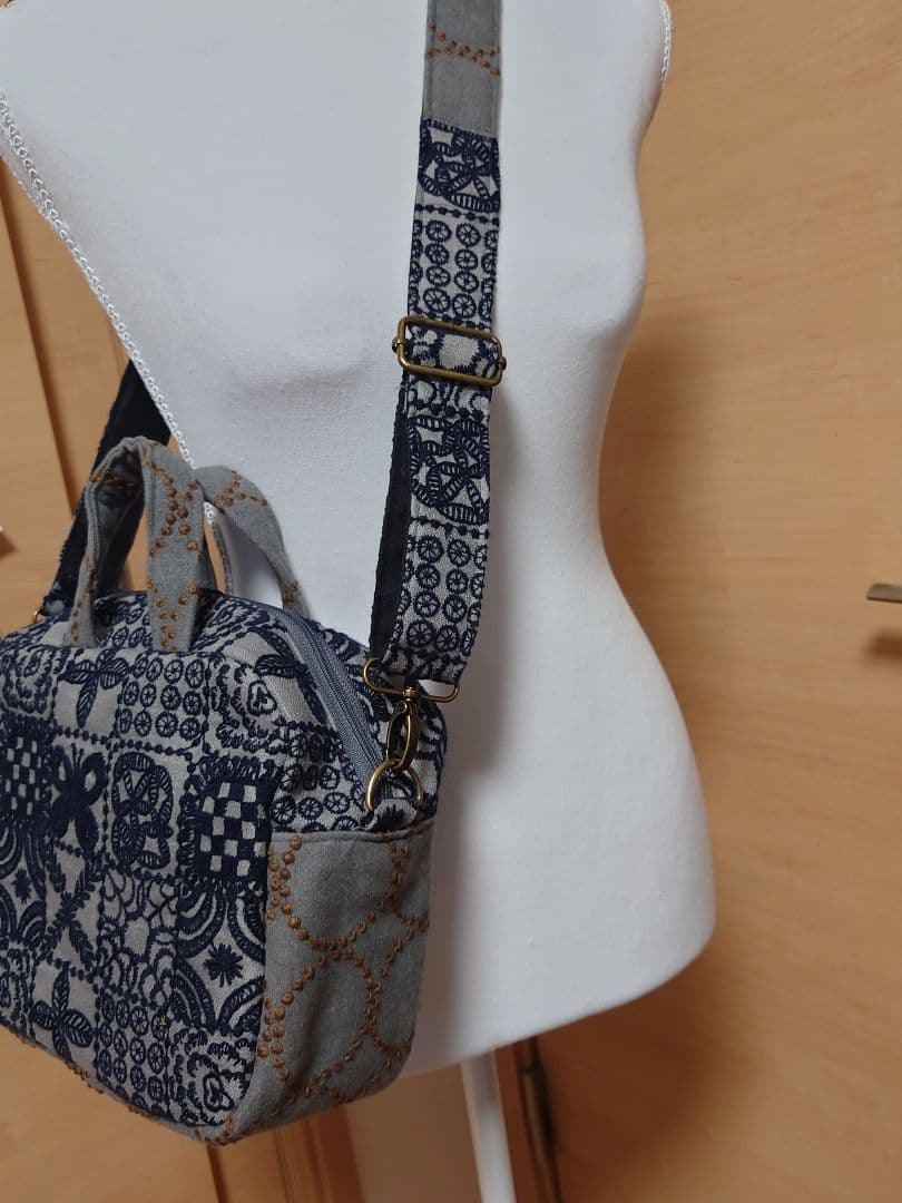 forest tile gray　ミナペルホネン　ボストンバッグ