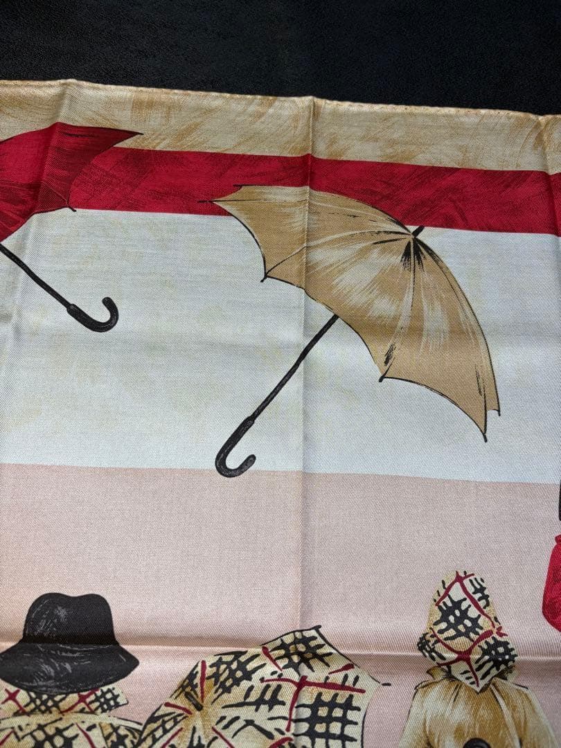 新品タグ付き　BURBERRY 人気ハンカチ