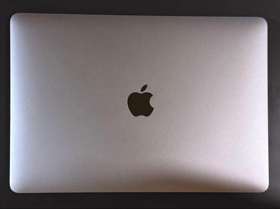 MacBook本体 MacBook Air 8GB 256GB