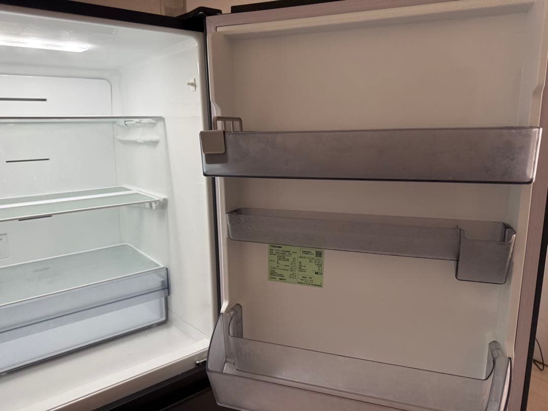 いちごチョコ　東芝 3ドア 冷凍冷蔵庫 GR-U33SC 2023年