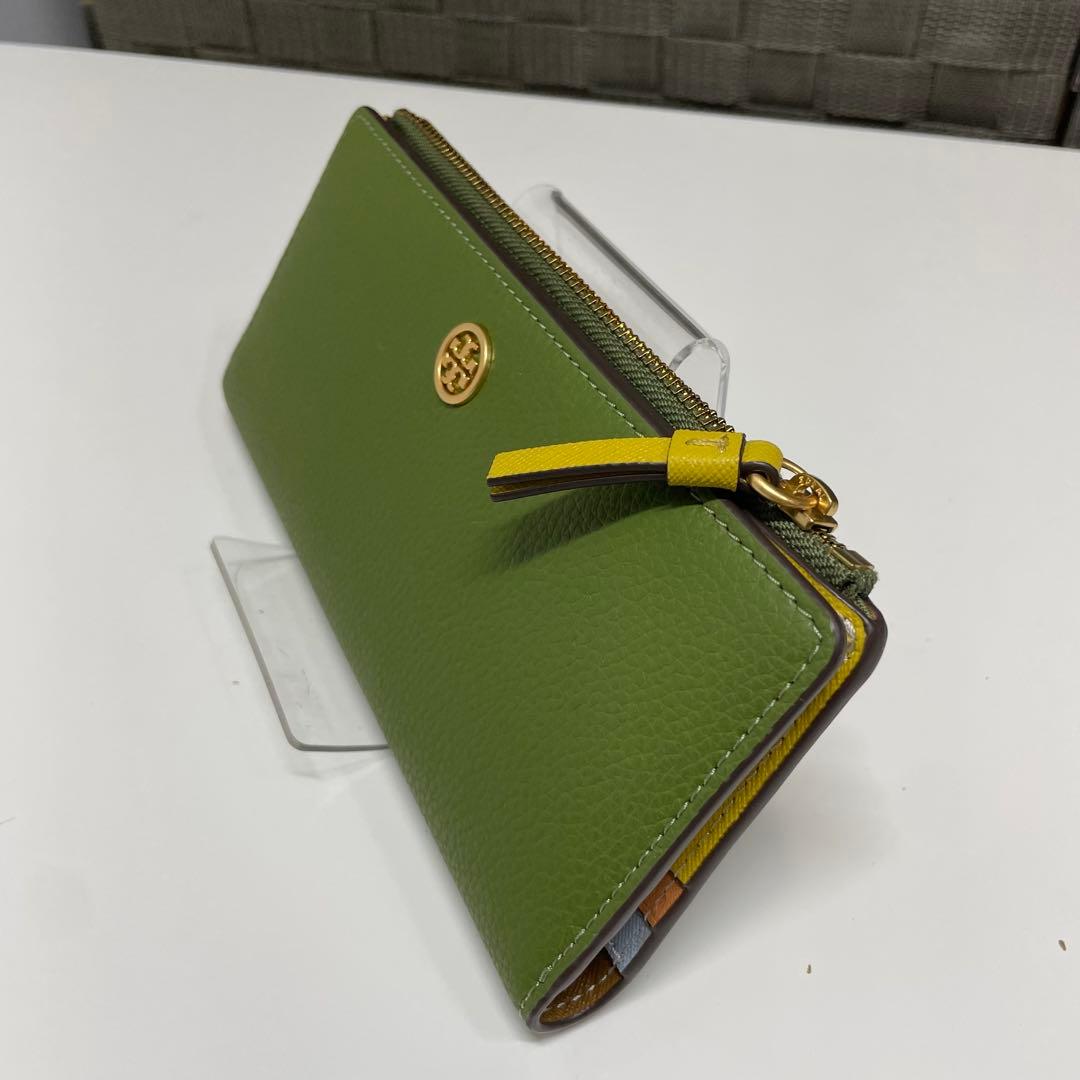 ゆ*ん様 Tory Burch 未使用　長財布　グリーン