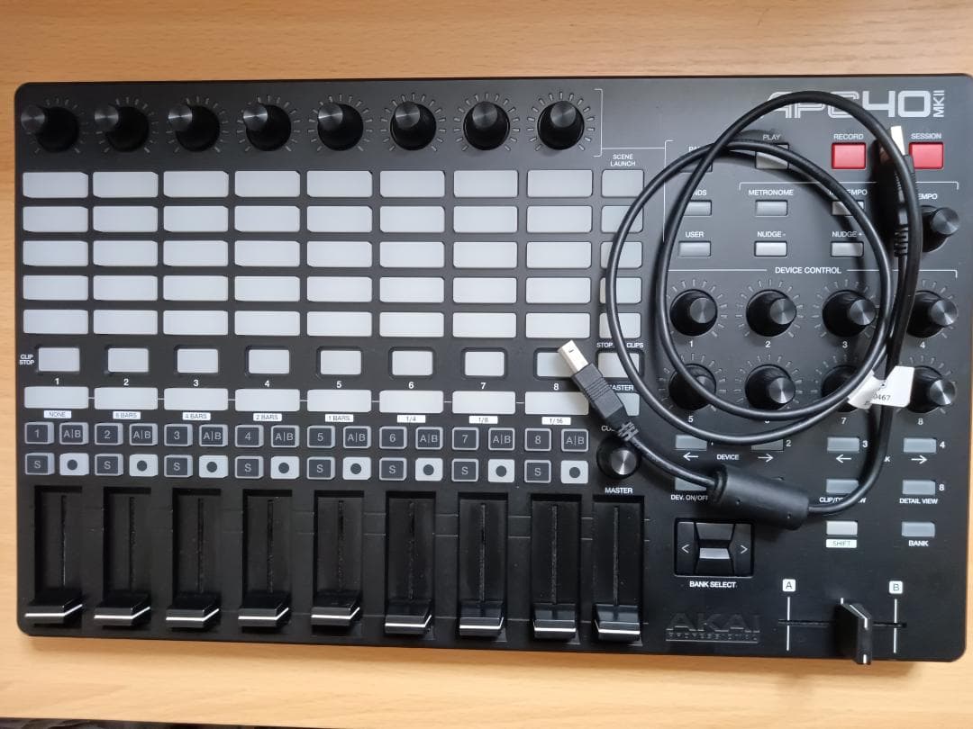 AKAI APC40 MKⅡ　中古　箱無し