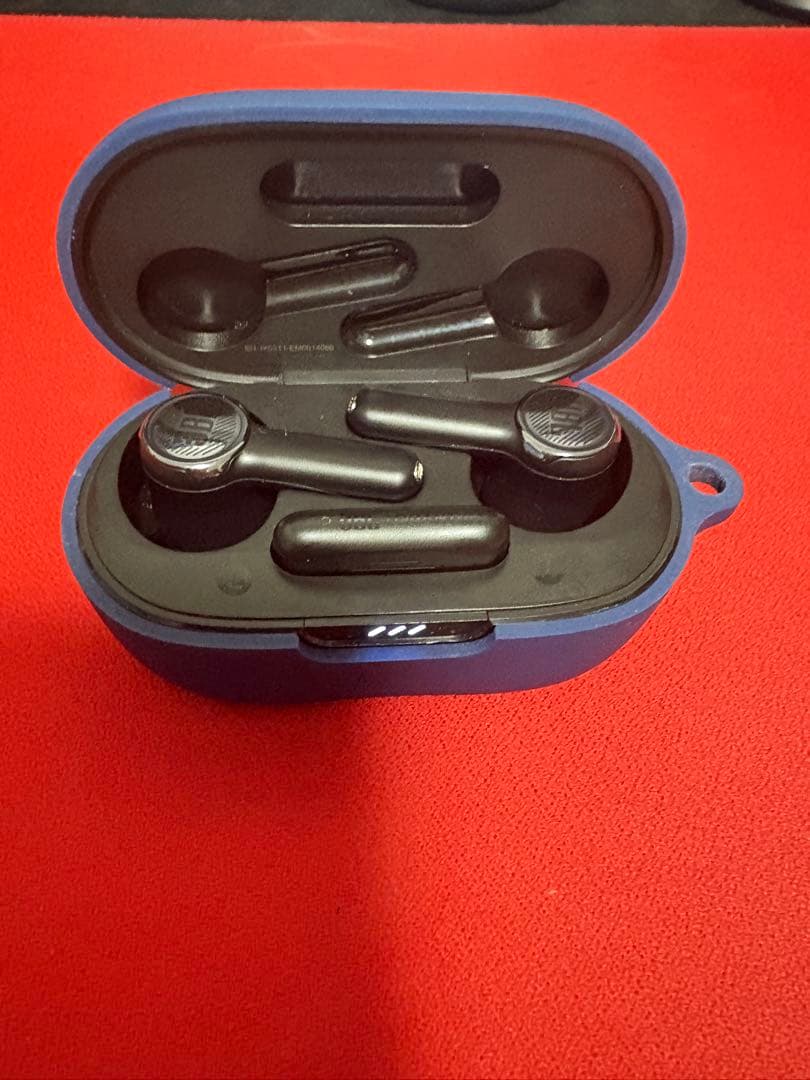 JBL QUANTUM TWS ゲーミングイヤホン