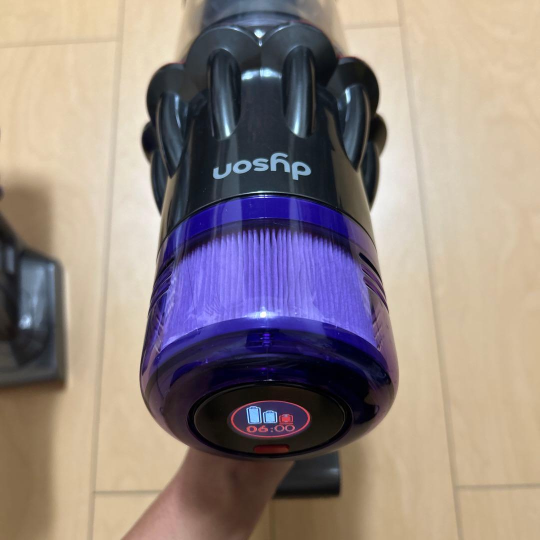 dyson ダイソン　sv18 本体のみ　2台セット　ジャンク扱い