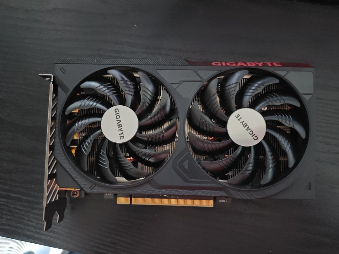 GIGABYTE RTX 4060 Ti 16GB 動作確認済み