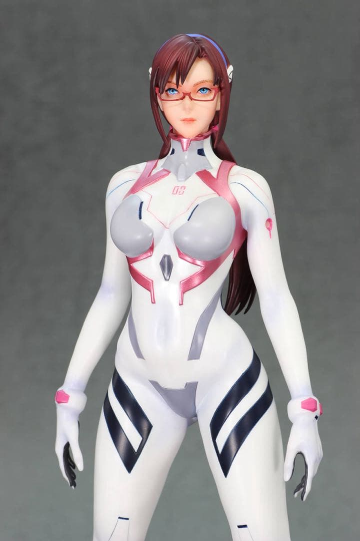 真希波・マリ・イラストリアス　ガレージキット　エヴァンゲリオン