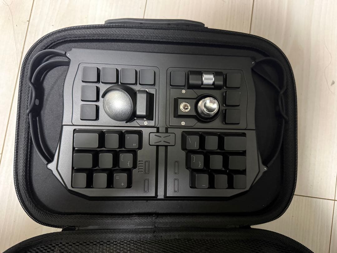 Grab Shell エルゴノミクスキーボード