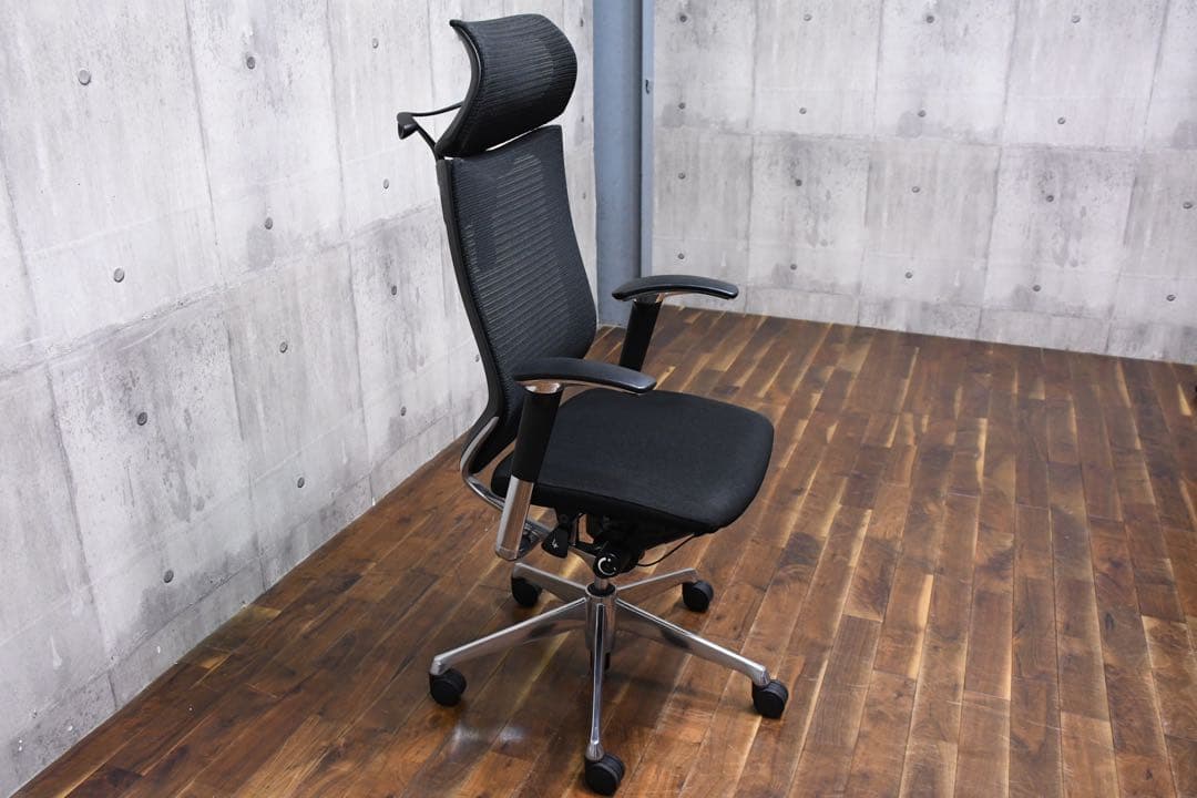 EFK37 オカムラ バロンチェア CP82BR ブラック デスクチェア