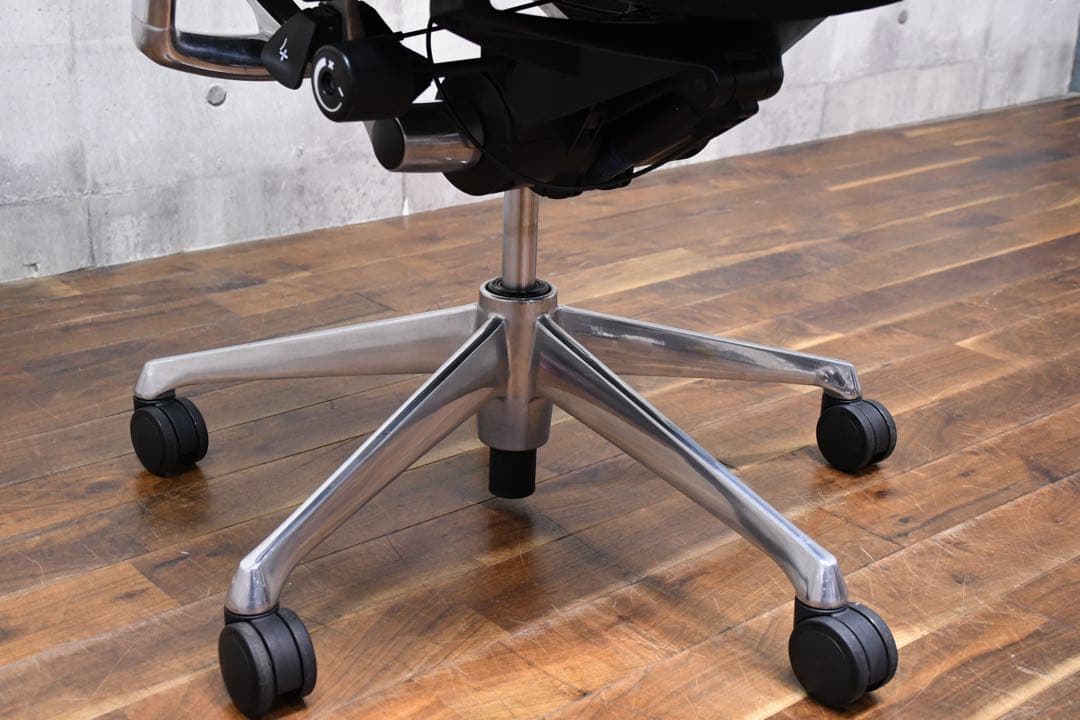 EFK37 オカムラ バロンチェア CP82BR ブラック デスクチェア