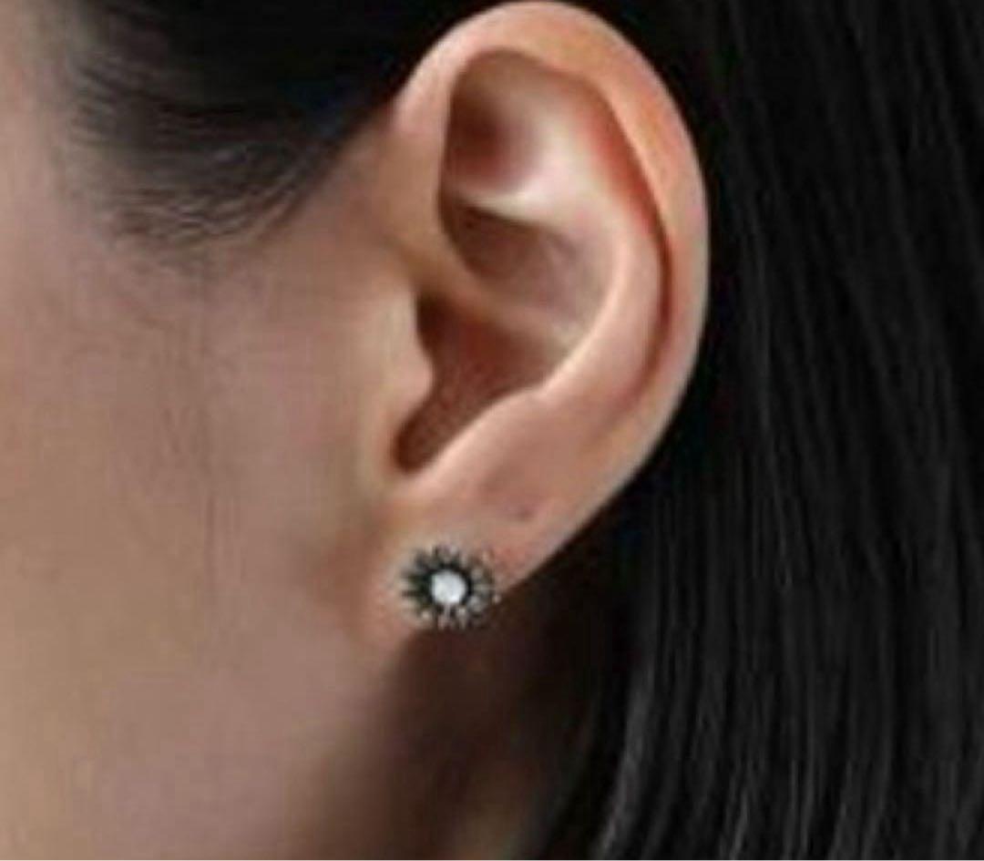 美品　GUCCI フラワーモチーフピアス　片耳