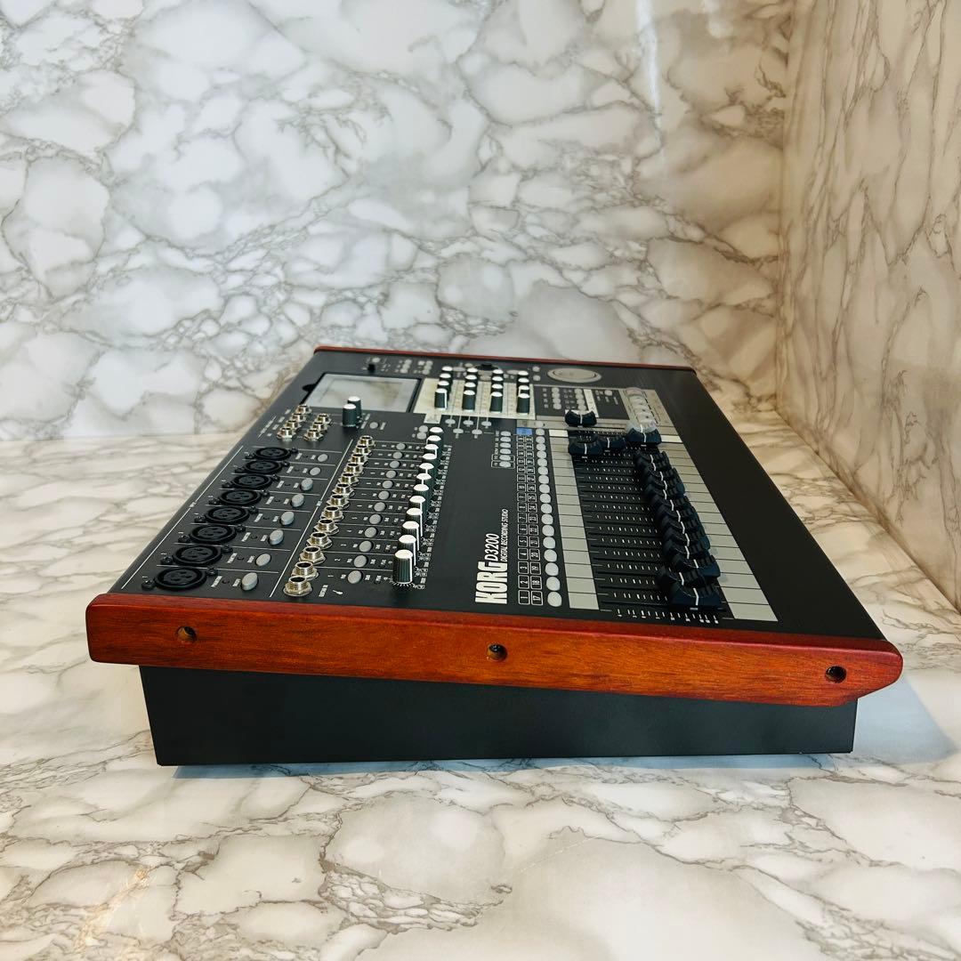 配信機器・PA機器・レコーディング機器 KORG DIGITAL RECORDING STUDIO D3200