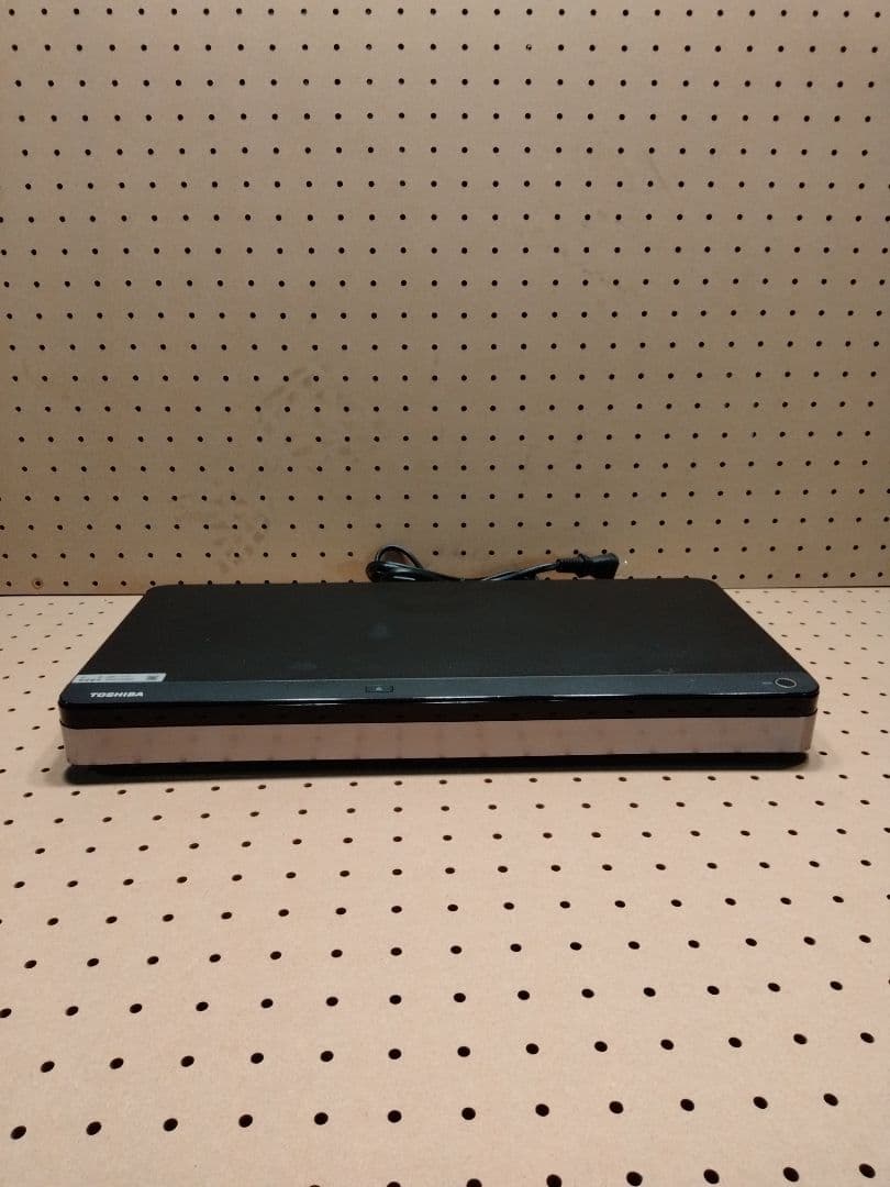 通電確認のみ!! 東芝 ブルーレイレコーダー REGZA DBR-T670