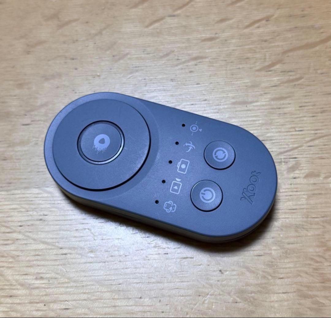 XootGo プロジェクター本体 グリーン　三脚付き