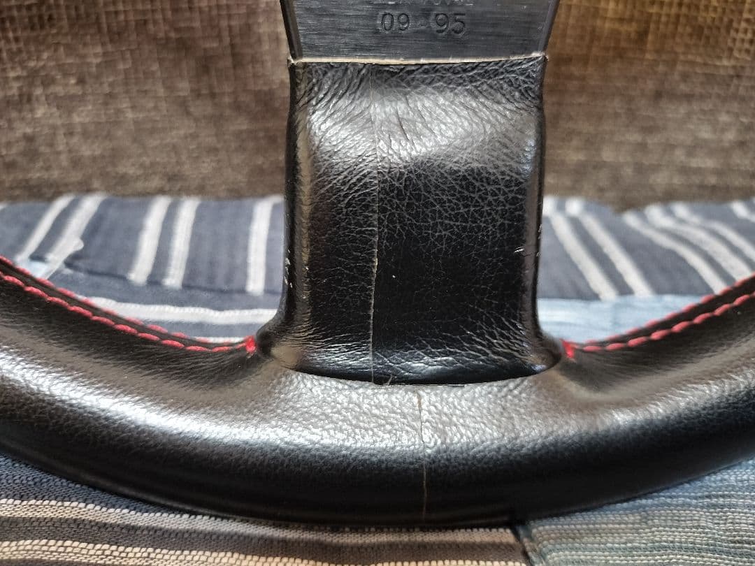 MOMO CORSE ステアリング