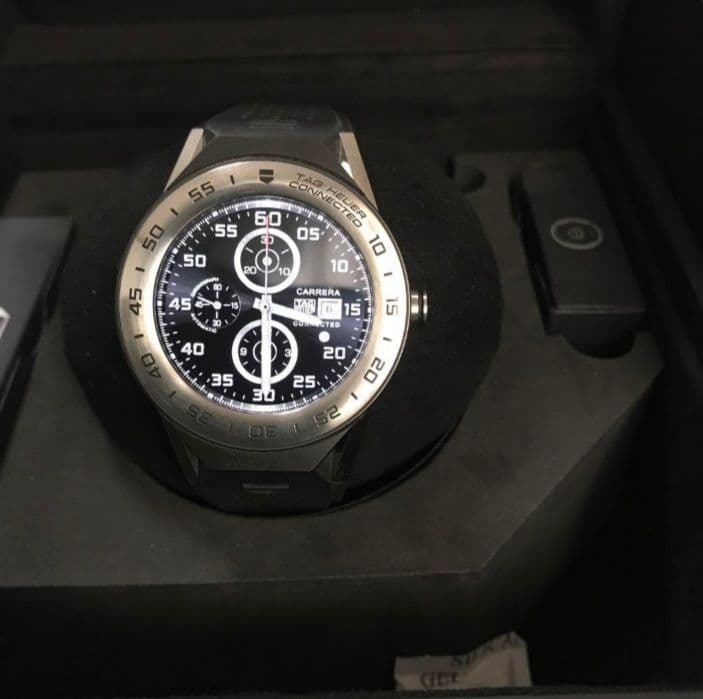 美品タグホイヤー コネクテッドモジュラー41ブラック+替えベルト