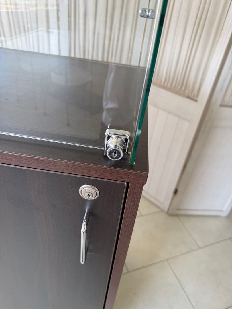 業務用　ガラスケース・ディスプレイ　ショーケース