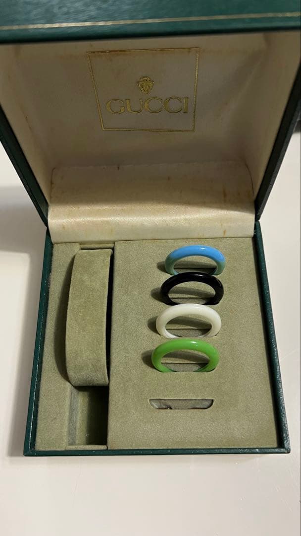 GUCCI エナメルリングセット 4点