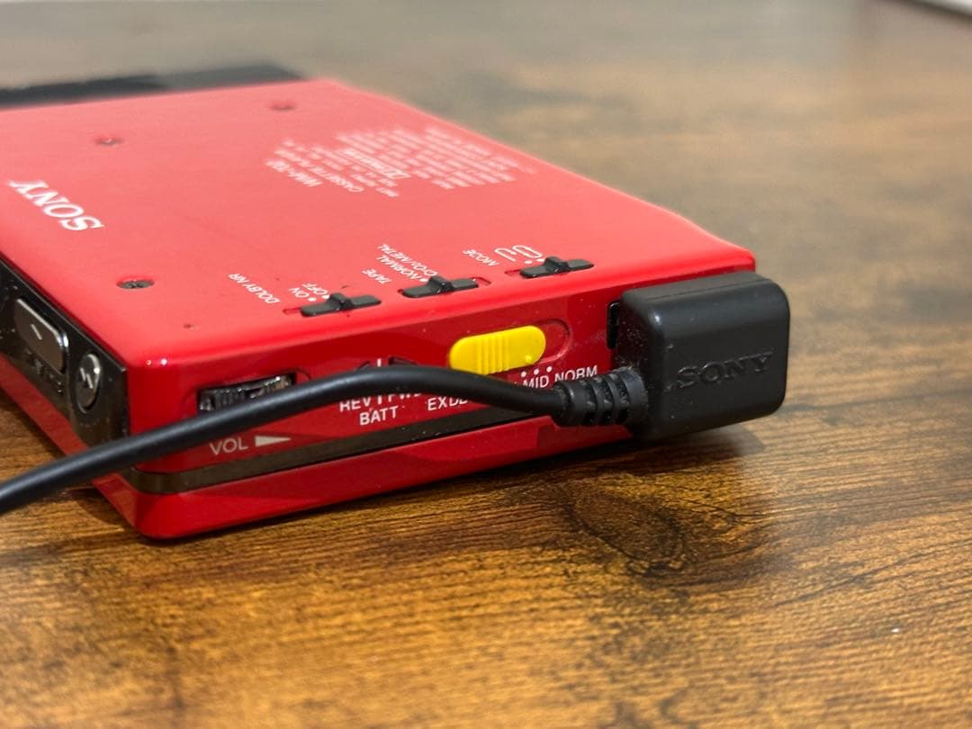 お*か様 SONY WM-702 カセットプレーヤー 動作未確認