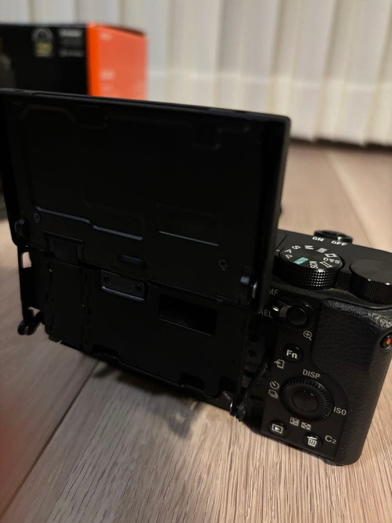 【ガイドブック．予備バッテリー付】SONY α6400 ダブルズームレンズキット