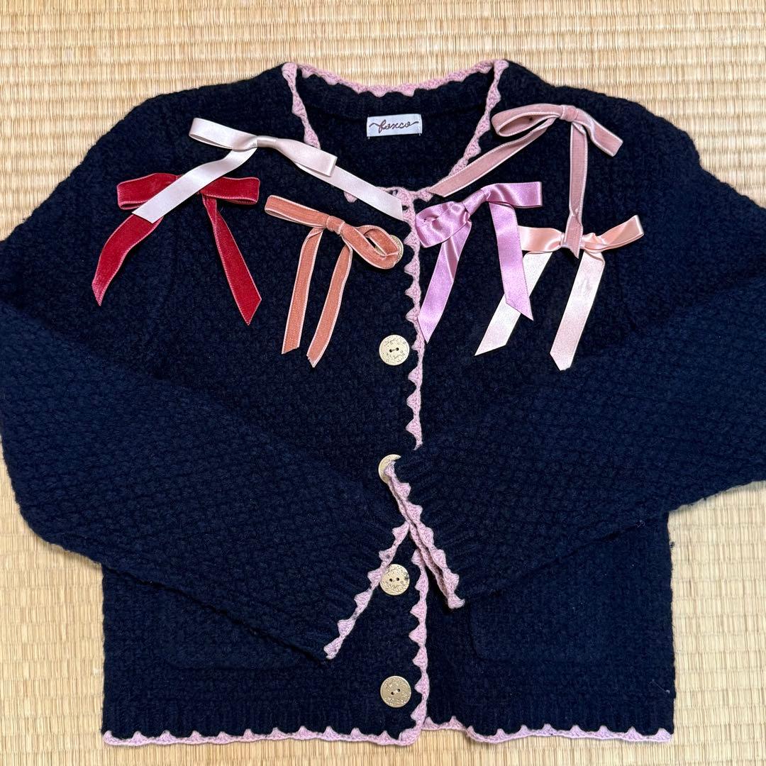 foxco 渡邉香織さん リボン付きネイビー長袖カーディガン