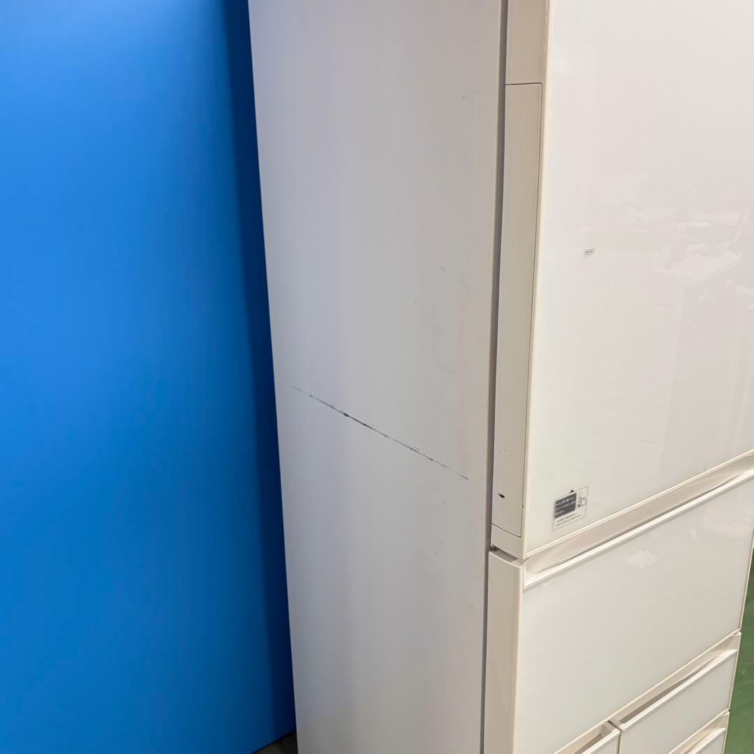 699 大型冷蔵庫　鏡面　ガラストップ　自動製氷機　400L強 極美品　5ドア