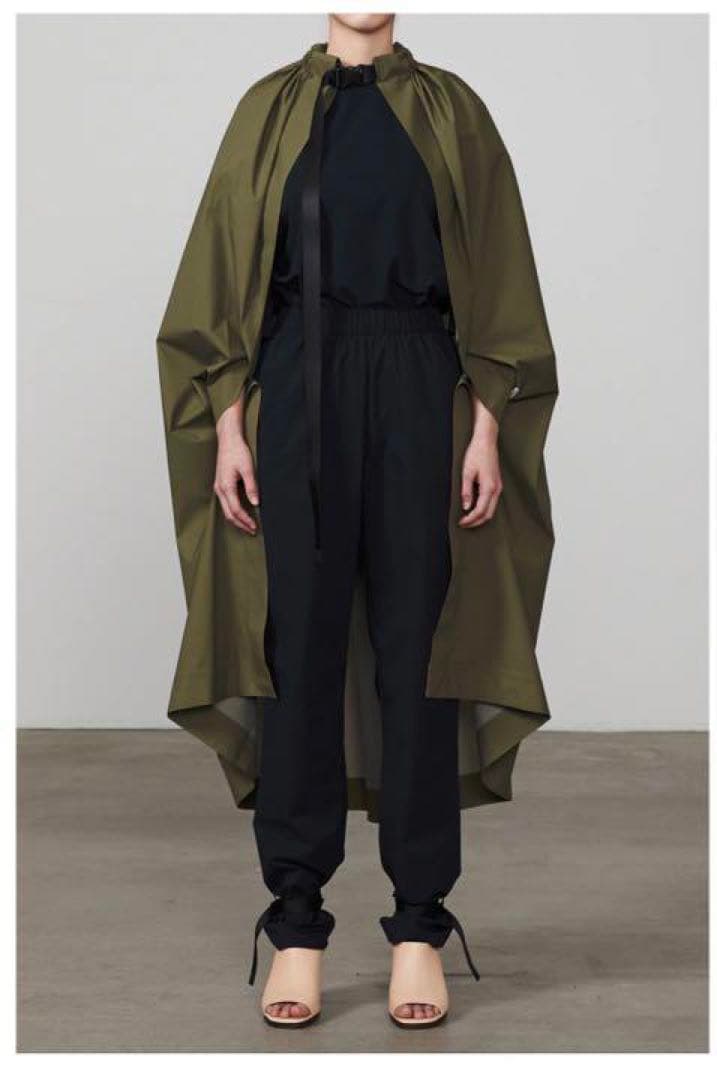 【mii】HYKE PERTEX® PONCHO NAVY