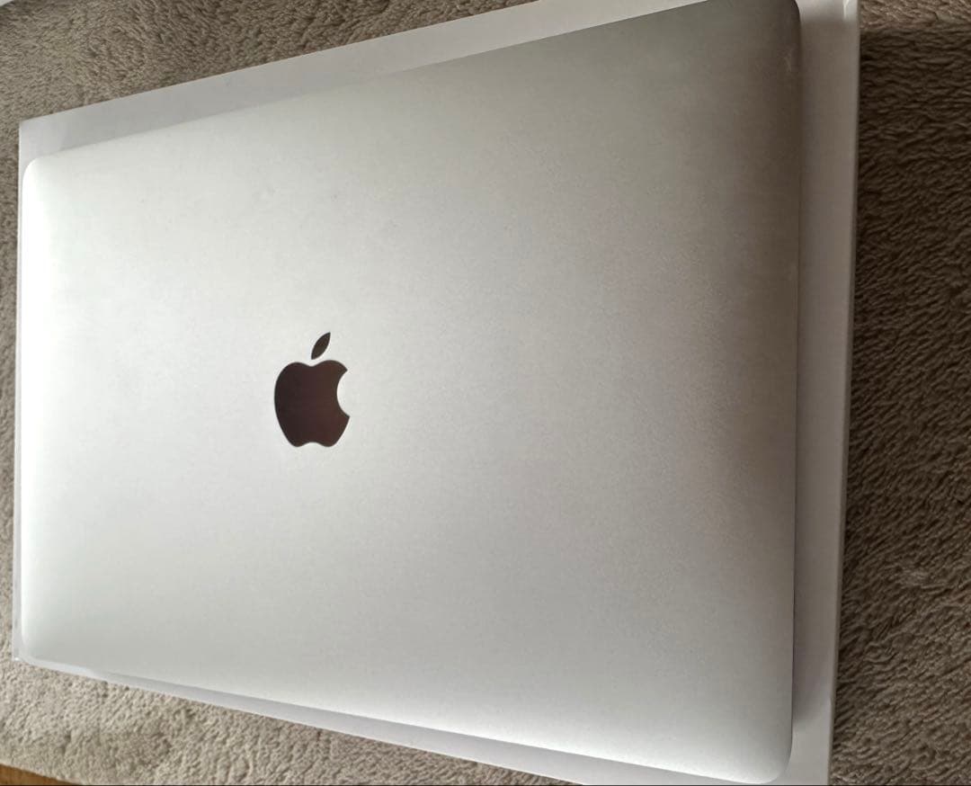 13.3インチMacBook Pro Apple M1チップ - シルバー