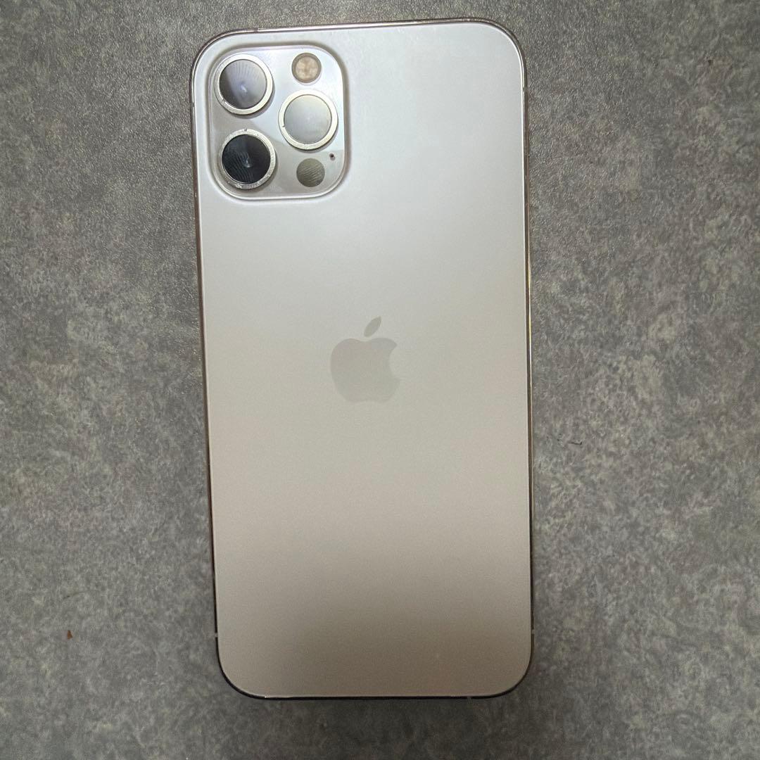 Apple iPhone 12PRO シルバー 6.1インチ 本体